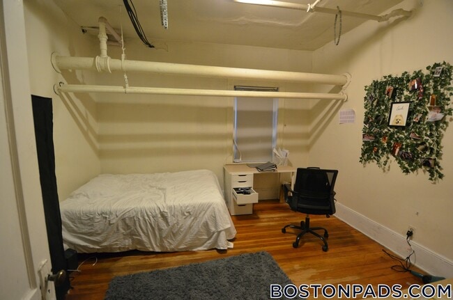 Building Photo - 24 Haviland St