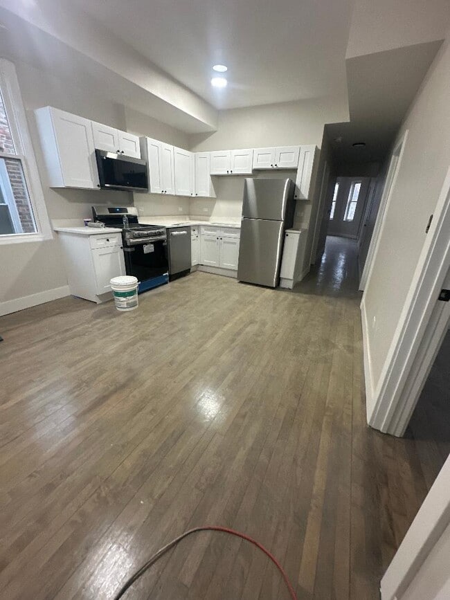 Photo - 2223 S Hamlin Ave Apartment