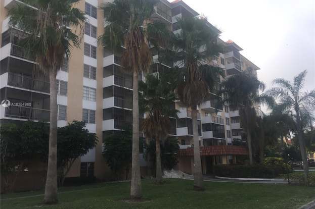 Foto del edificio - 4174 Inverrary Dr