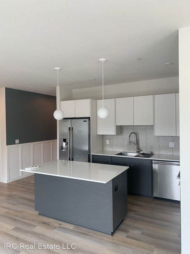 Foto del edificio - 2 br, 2 bath House - 425 NE Bryant st  201