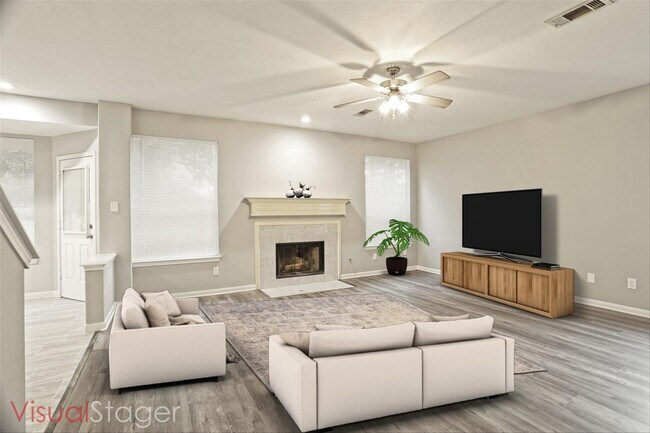 Foto del edificio - 18315 Water Mill Dr