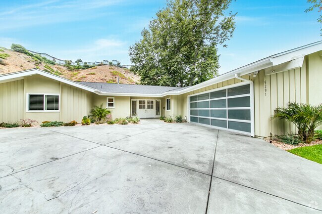 Photo inspiration: Fresh Look at Western Malibu Apartments For Rent With A Garage Malibu Ca