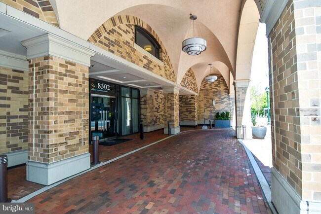 Building Photo - 8302 Woodmont Ave