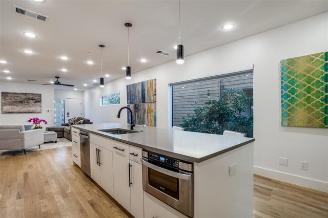 Building Photo - 3212 Rosedale Ave