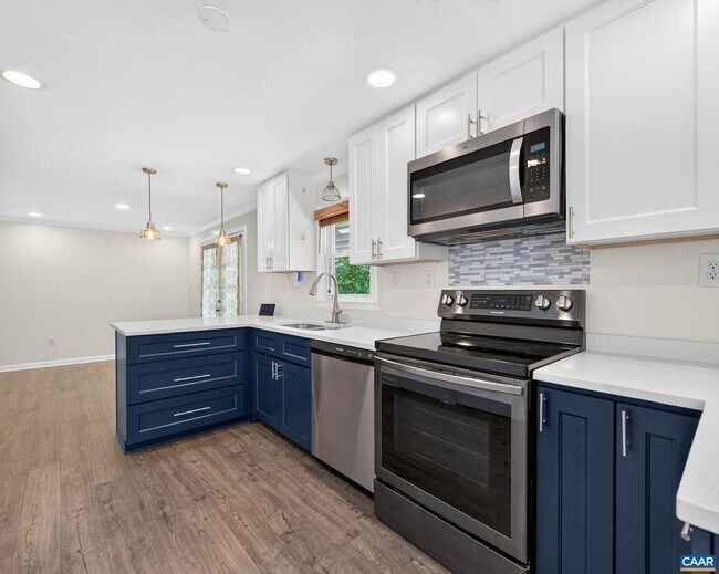 Foto del edificio - 625 S Spotswood Trail