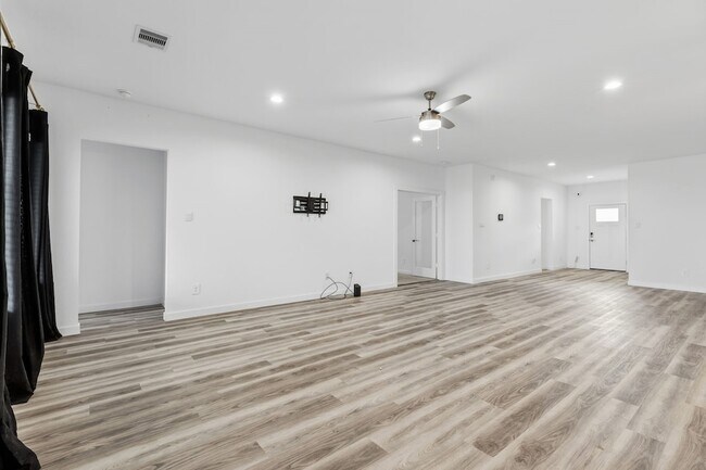 Foto del edificio - 31514 Avebury Lake Ln