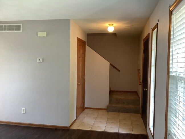 Building Photo - 14115 Tallgrass Trail