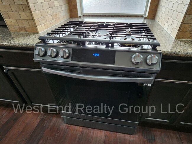 Foto del edificio - 4908 Saddlewood Circle