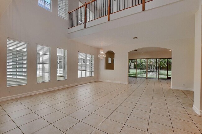 Building Photo - 8290 NW 105th Ln