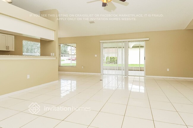 Building Photo - 10819 Capstan Lake Dr