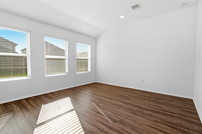 Building Photo - 5111 Winslow Grv Dr