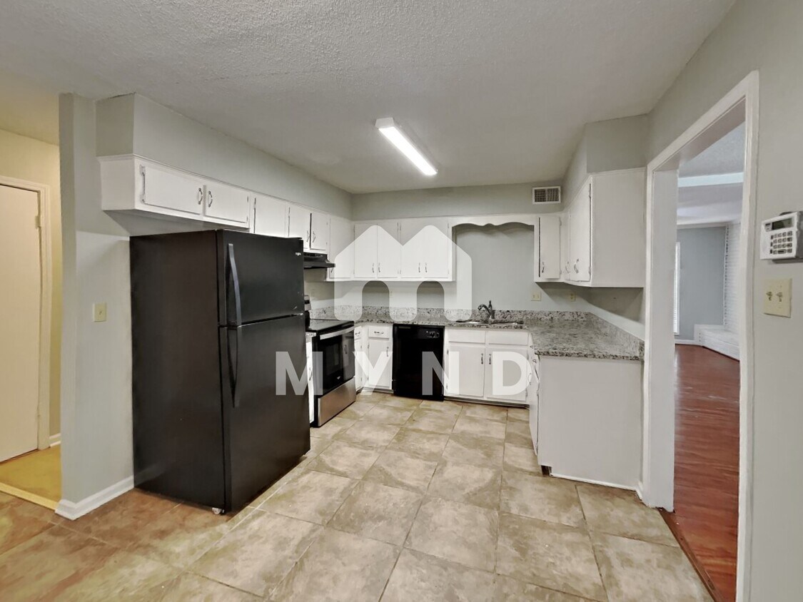 Foto principal - 4387 Northwood Hills Dr
