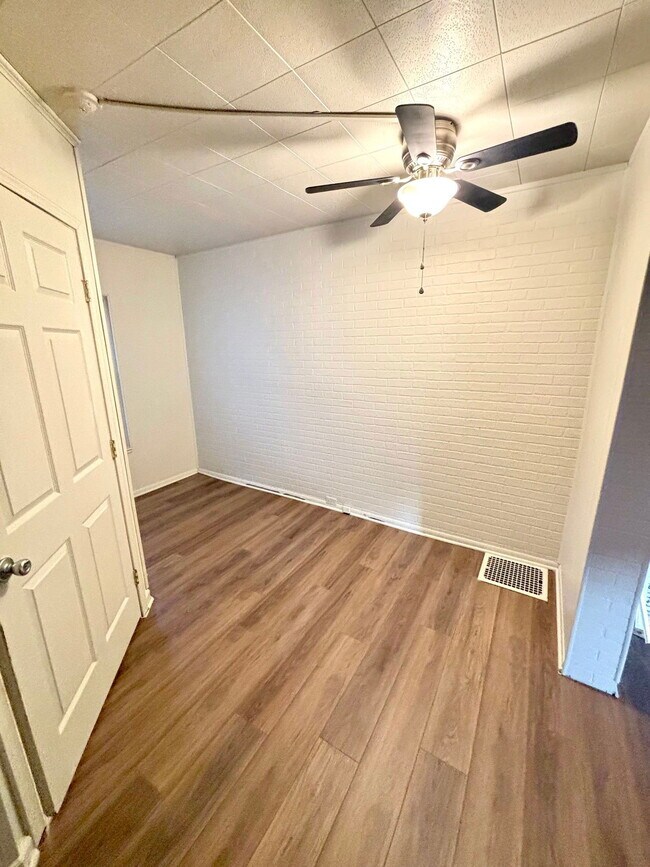 Foto del edificio - 715 6th St