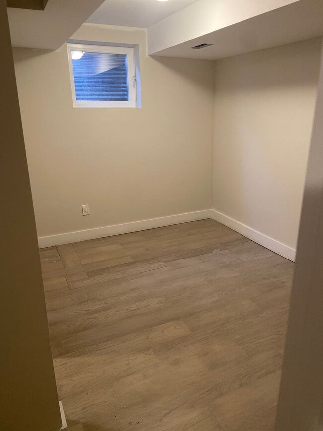 Photo du bâtiment - 3 Sandrift Square