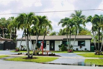 Building Photo - 6371 SW 109th Ct