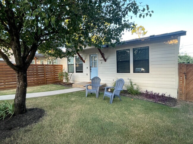 Foto del edificio - 1403 Marcus Pl