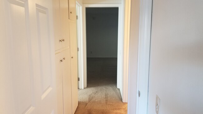Foto del edificio - 2219 Ruhland Ave