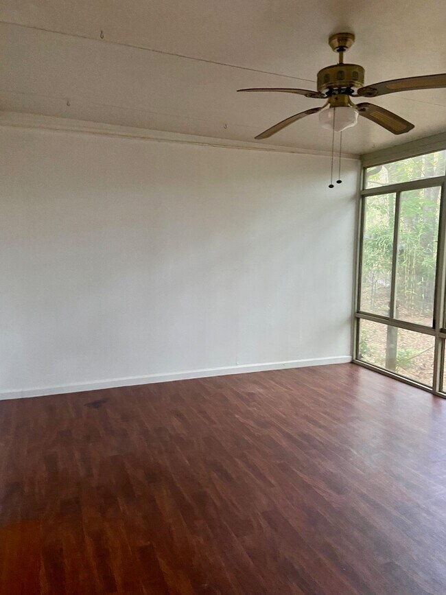 Foto del edificio - 205 Old Rocky Ridge Ln