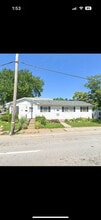 Building Photo - 1904 N Lincoln Ave