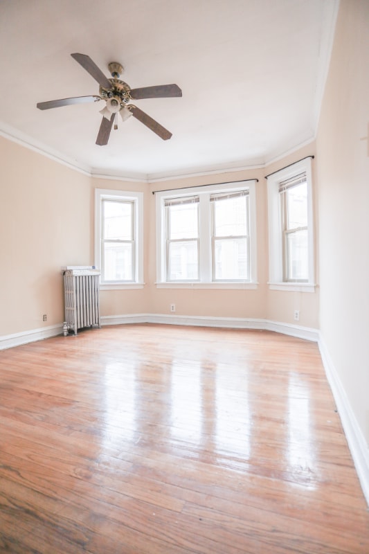 Photo - 3948 W Dakin St Apartment