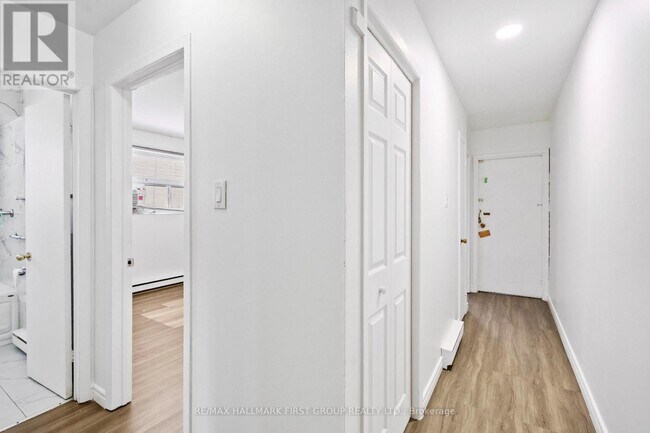 Photo du bâtiment - 608 Gerrard St E