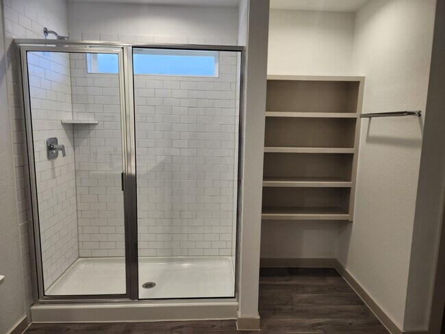 Building Photo - 7106 Marina Hts Wy