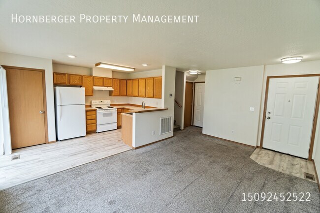 Foto del edificio - 1407 E Gilbert Ave