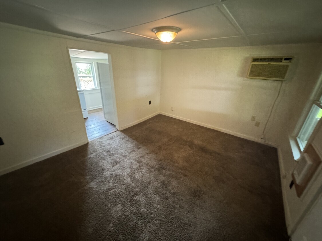 Foto del edificio - 854 Youngs Ln