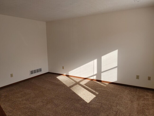 Foto del edificio - NORTHSIDE TOWNHOME