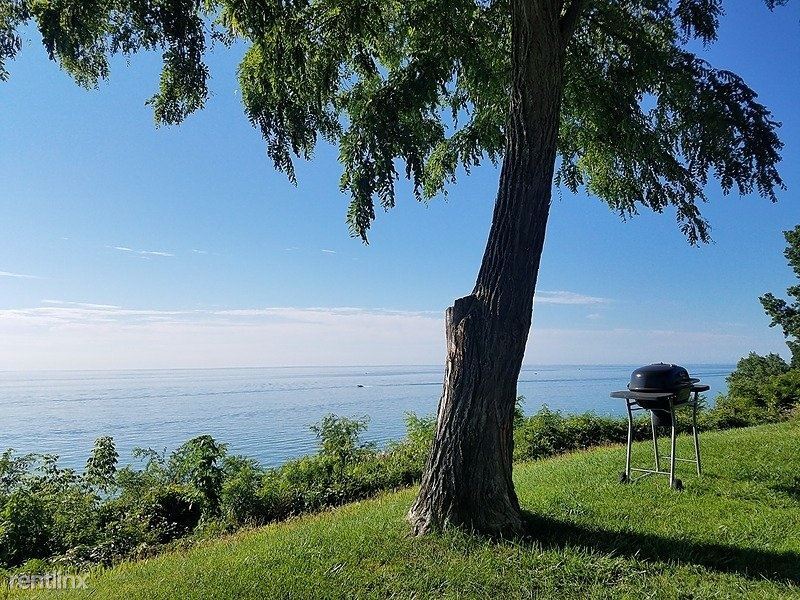 Primary Photo - 2 br, 1 bath Condo - 3620 Lakeshore Drive F9