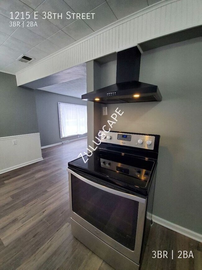 Foto del edificio - 1215 E 38th St