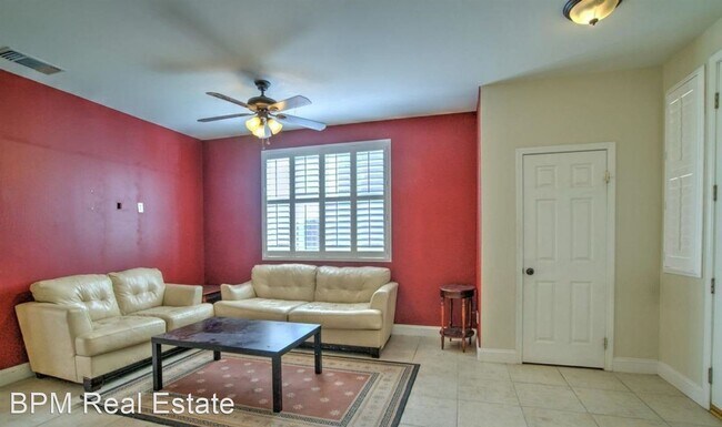 Building Photo - 4 br, 3 bath House - 6000 Hawk Creek Dr
