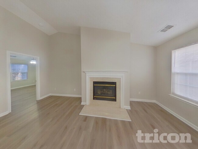 Foto del edificio - 9728 Avensong Crossing Dr