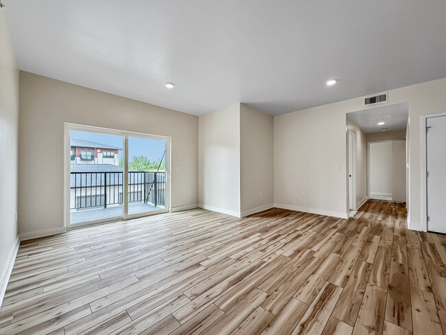 Building Photo - Stratford Pointe