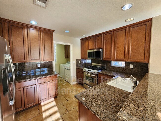 Building Photo - 52194 Rosewood Ln