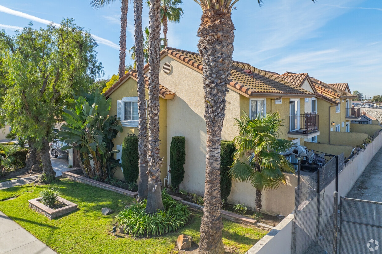 729 S Knott Ave - Spring Lake Apartments