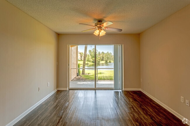 2HAB, 2BA - 1.065 ft² - Portofino Jensen Beach