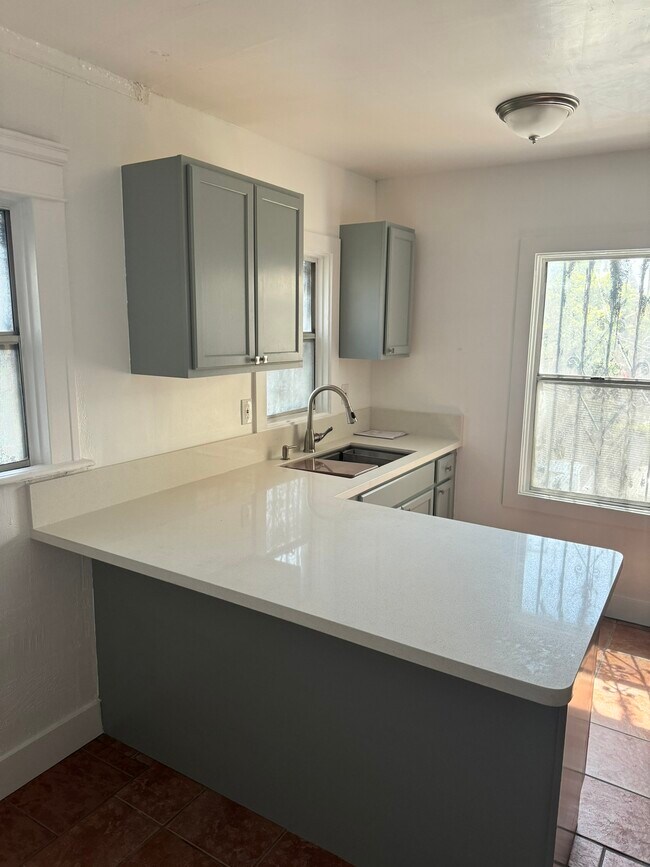 Kitchen - 4509 S Figueroa St