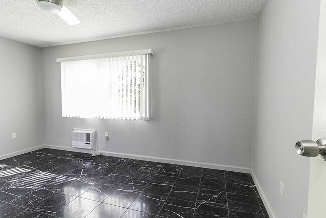 Foto del edificio - 95-1023 Ainamakua Dr #111