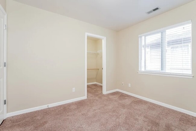 Building Photo - 2513 96th St SE