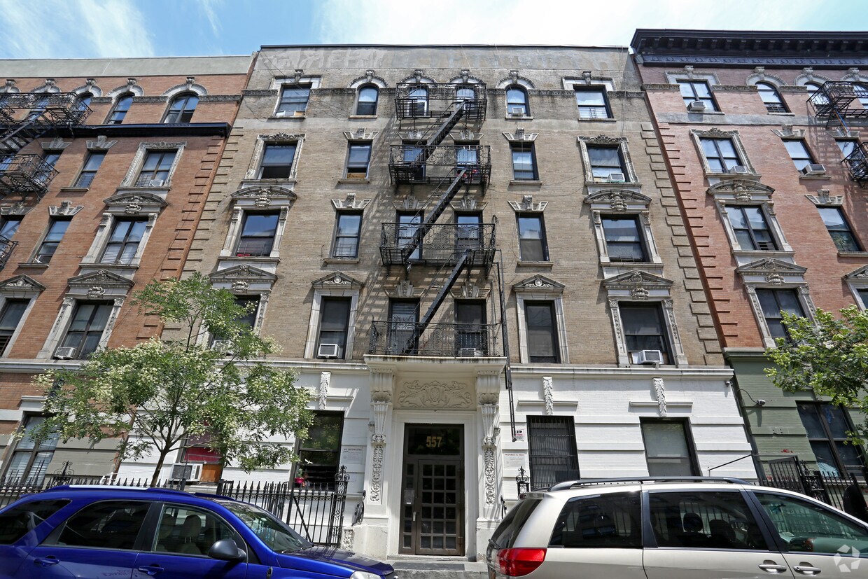 Building Photo - 557 W 144th St