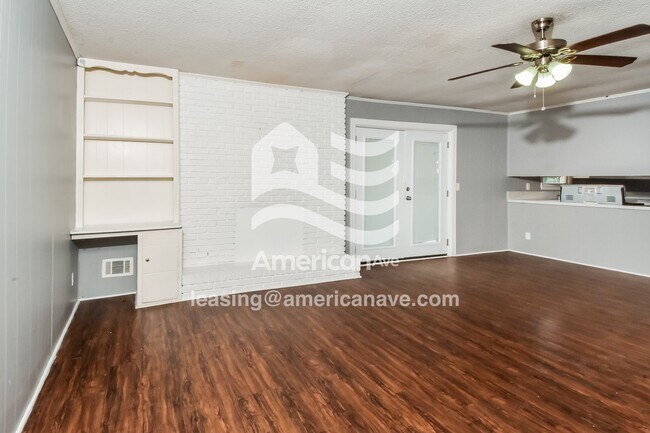 Foto del edificio - 135 Latonea Dr