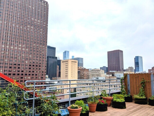 Foto del edificio - 161 W Harrison St
