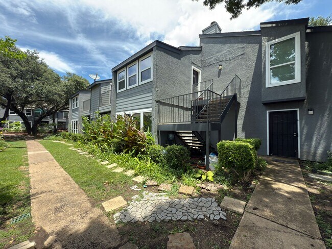 Charming 1 Bedroom Unit in Dallas! - Charming 1 Bedroom Unit in Dallas! House