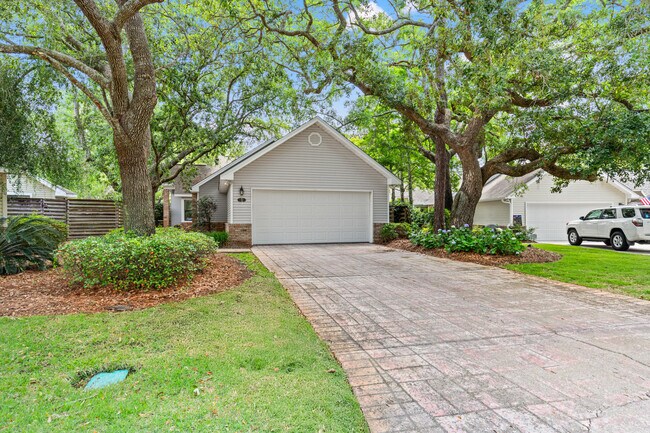 Foto del edificio - 1224 Deerwood Dr