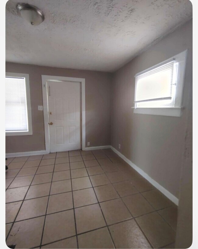 Foto del edificio - 3238 Ralston Ave