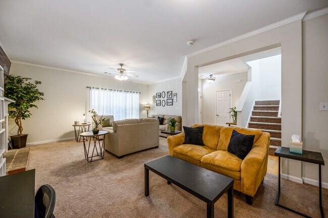 Foto del edificio - 4620 Liberty Square Dr
