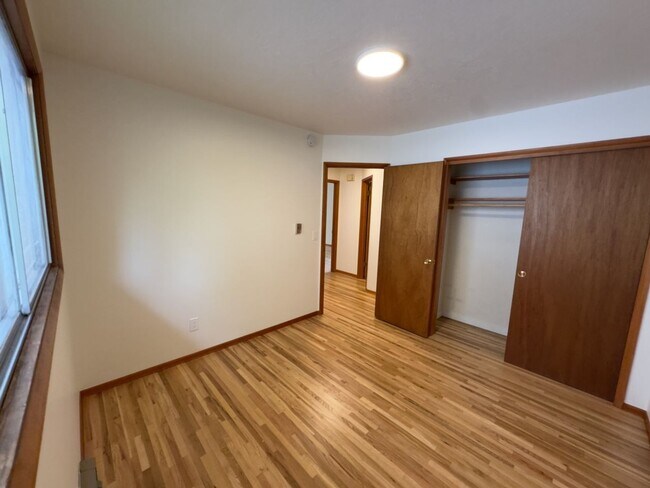 Building Photo - Brooklyn Excellence-2 Bed Duplex Unit