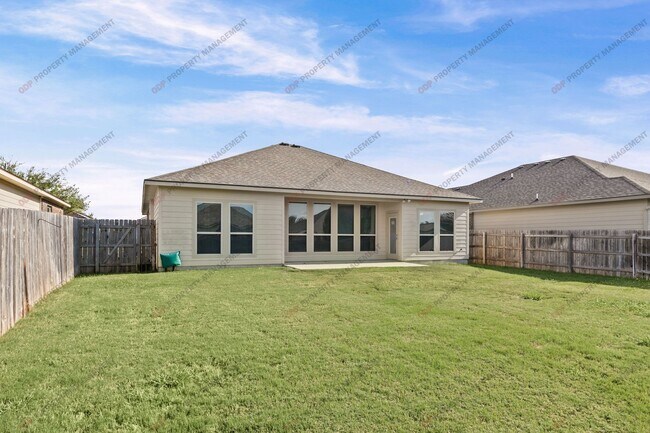 Foto del edificio - 612 Cross Dr.
