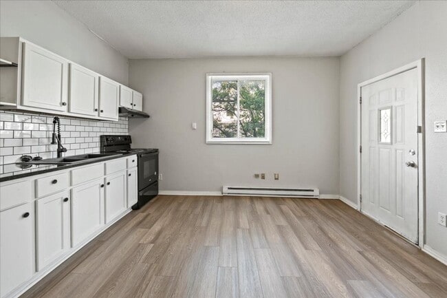 Foto del edificio - 1701 Fletcher Ave